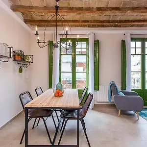 stay-u-nique-apartments-fira-bcn.top-hotels-tarragona.com/